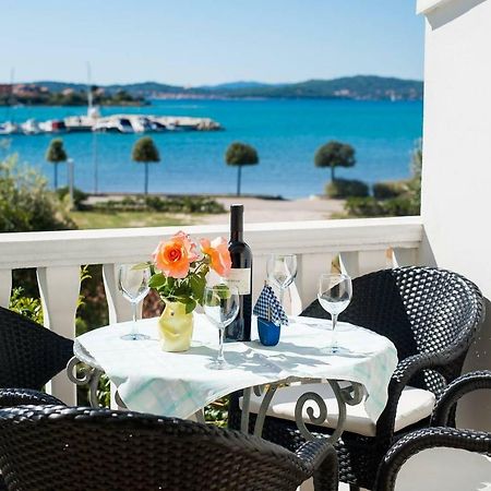 Apartmani Labud Sukošan Exteriér fotografie