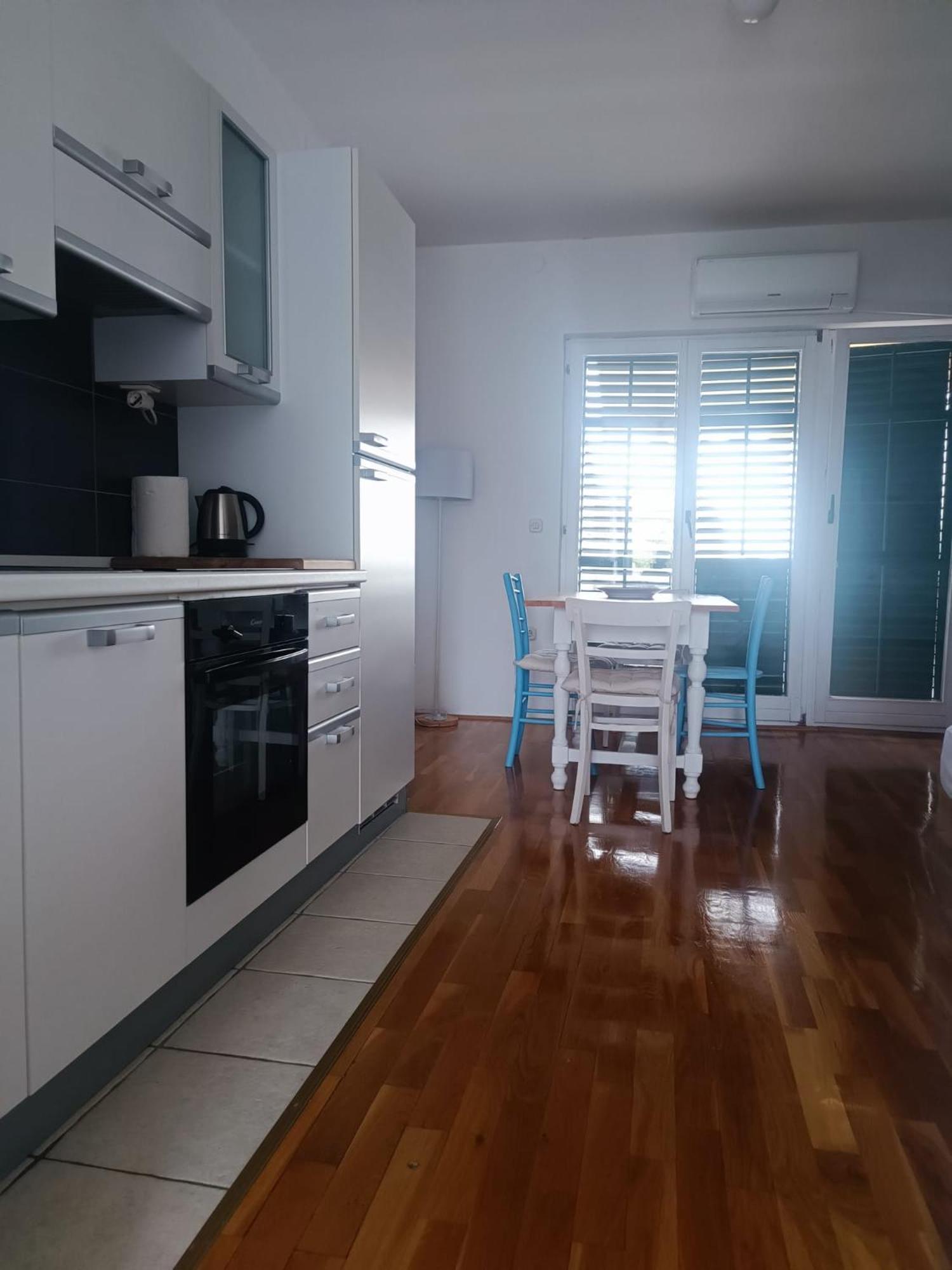 Apartmani Labud Sukošan Exteriér fotografie