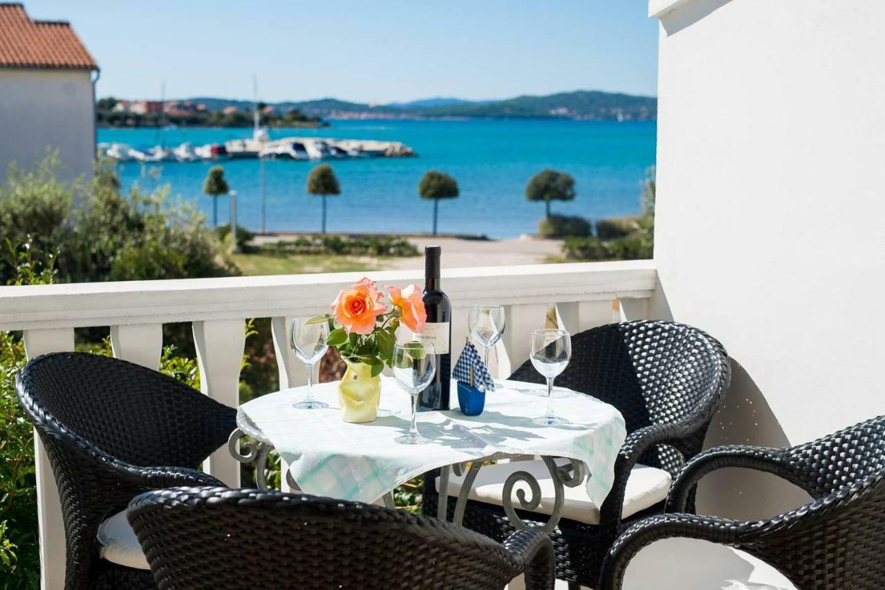 Apartmani Labud Sukošan Exteriér fotografie