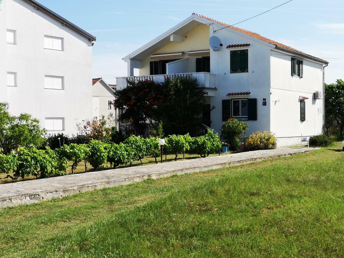 Apartmani Labud Sukošan Exteriér fotografie
