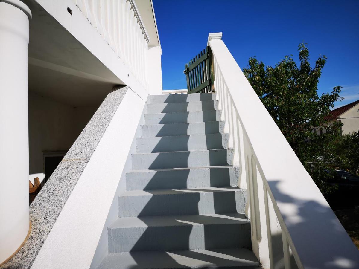 Apartmani Labud Sukošan Exteriér fotografie